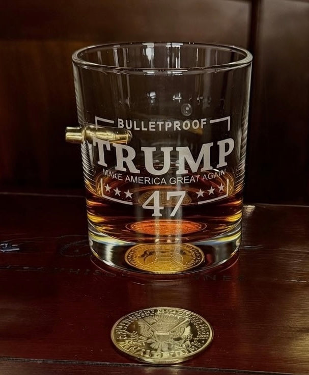 Whiskey Glass Set Gift Box- Memorabilia Coin Embedded Whiskey Glass Set Gift Box with Cherry Wood Box